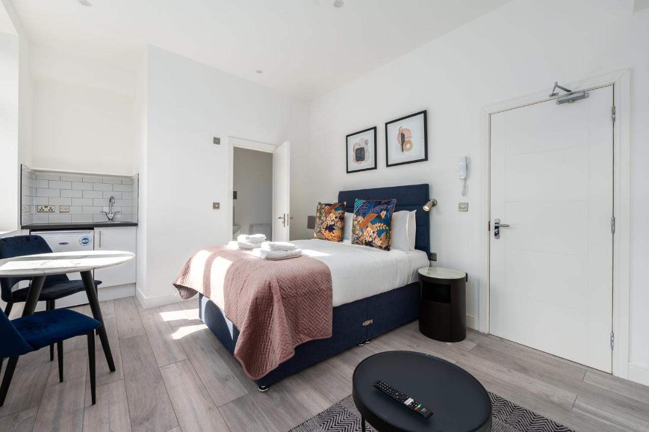 Richmond By Capital * London